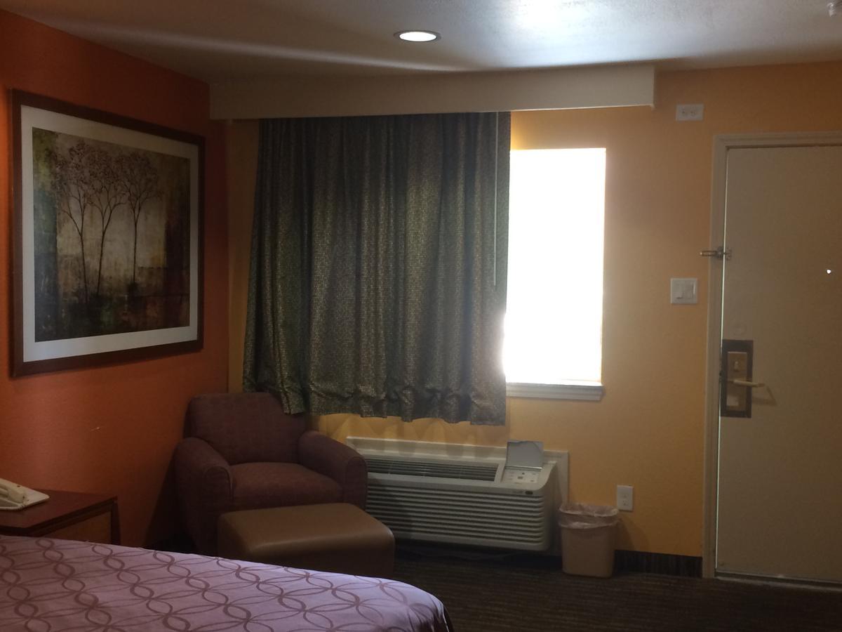 Select Inn And Suites Houston Eksteriør bilde